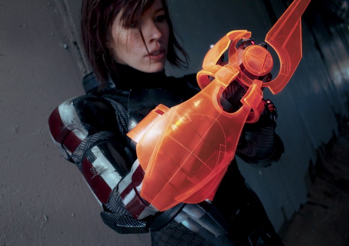 Cosplay-Freya-Willia-Cosplay-Femshep-Energy-Blade